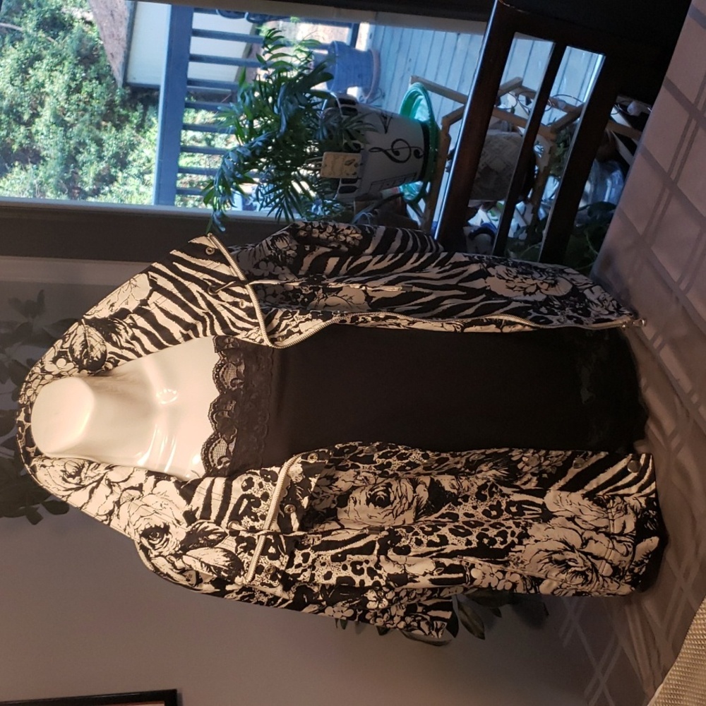 Spring/Fall jacket with camisole - Picture 1 of 11